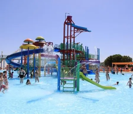 Quarteira Beach