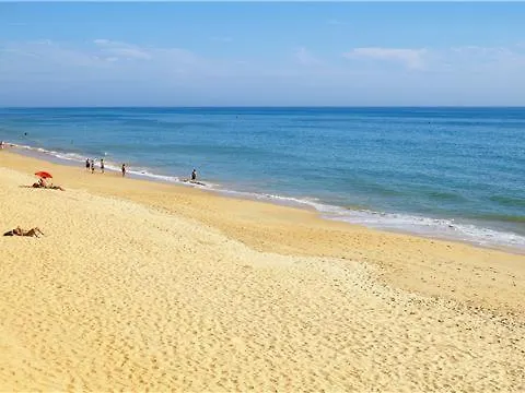 Апартаменты Quarteira Beach *