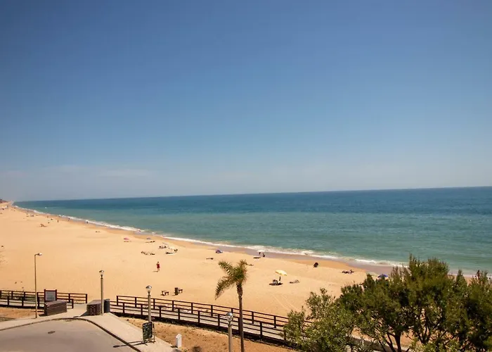Quarteira Beach 公寓 奎特里拉